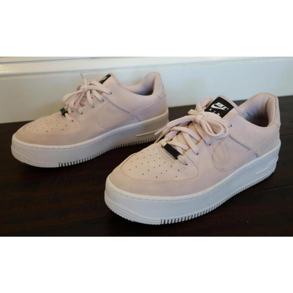 Nike Air Force 1 Sage Low Blush Pink Sneakers